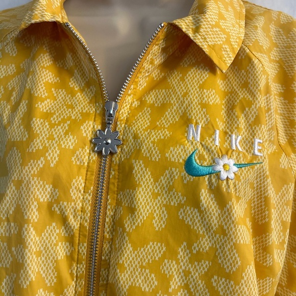 Nike Sports Daisy Woven Yellow Floral Houndstooth windbreaker Jacket Sz-L. DD5 - Picture 7 of 16